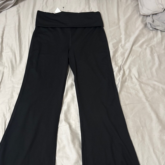 Fabletics Black Performance Leggings fold over leggings - Picture 3 of 9